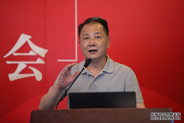 杨红明：依托体医康养大会构建未来养老医疗体系